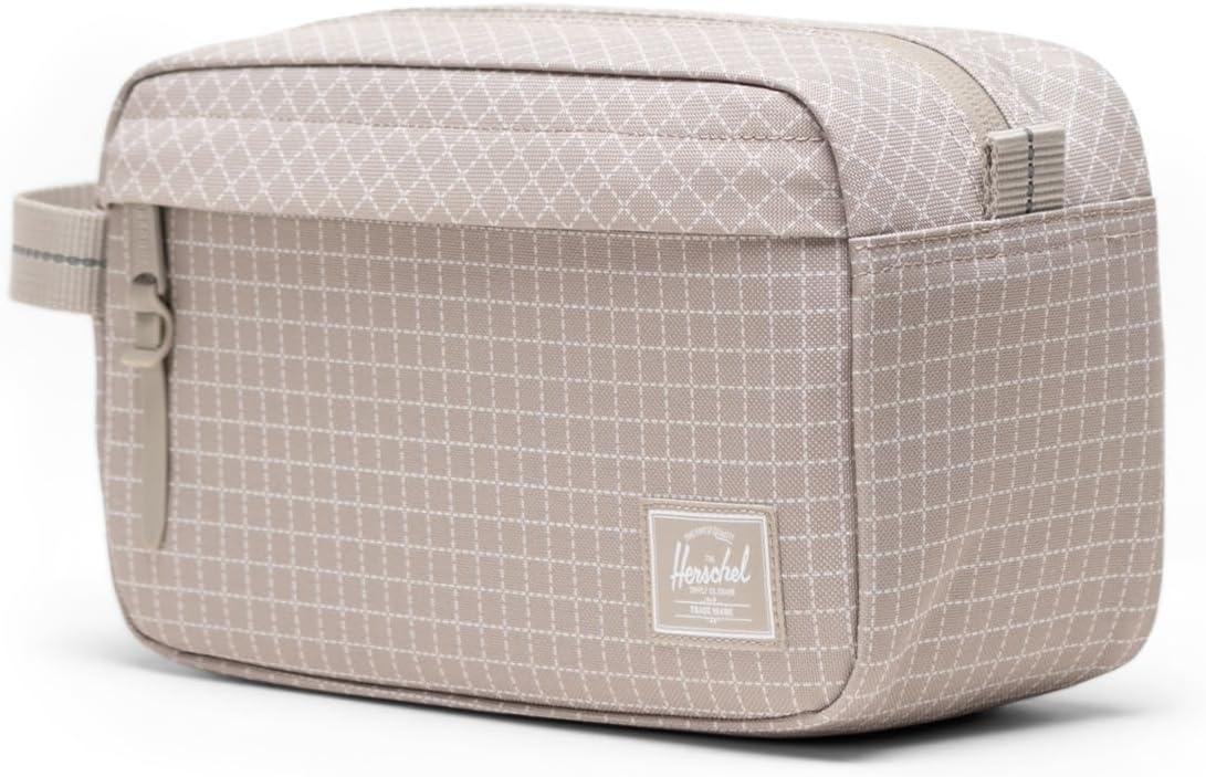 image:imageHerschel Supply Co Chapter Travel KitGridLondon Fog
