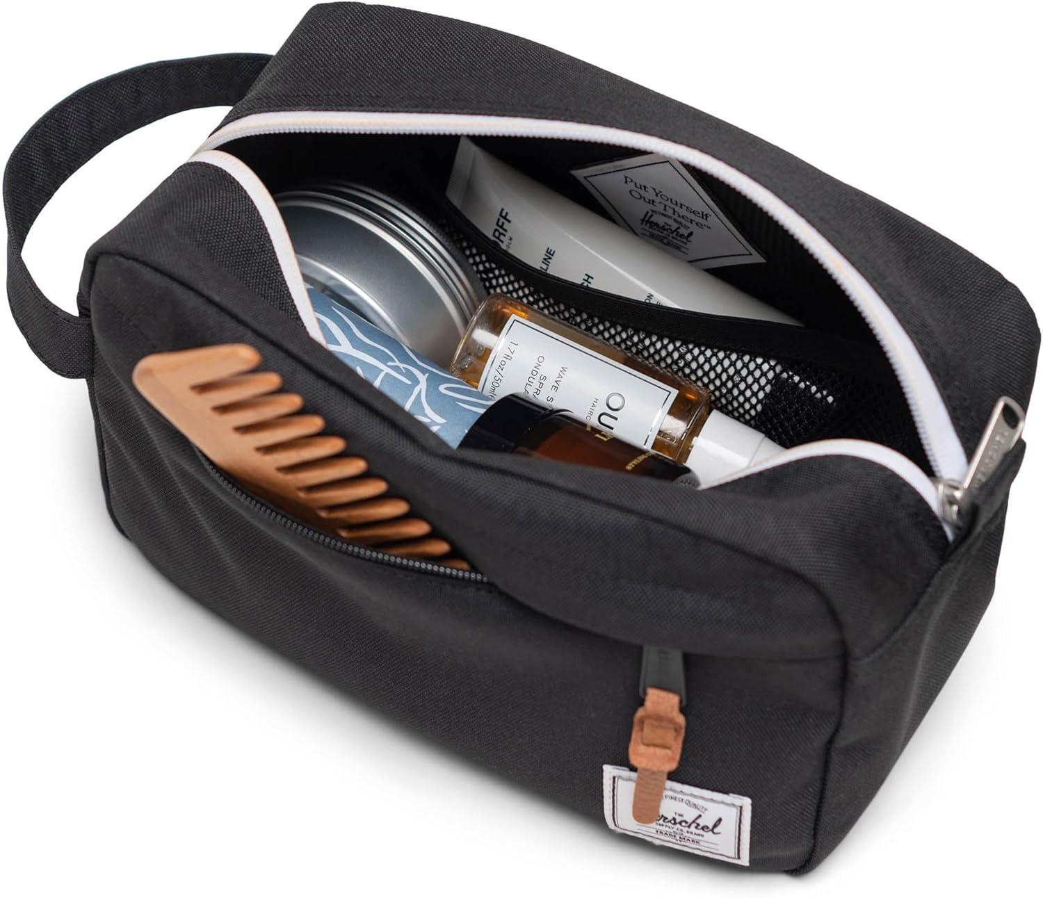 image:imageHerschel Supply Co Chapter Travel KitIvy Green