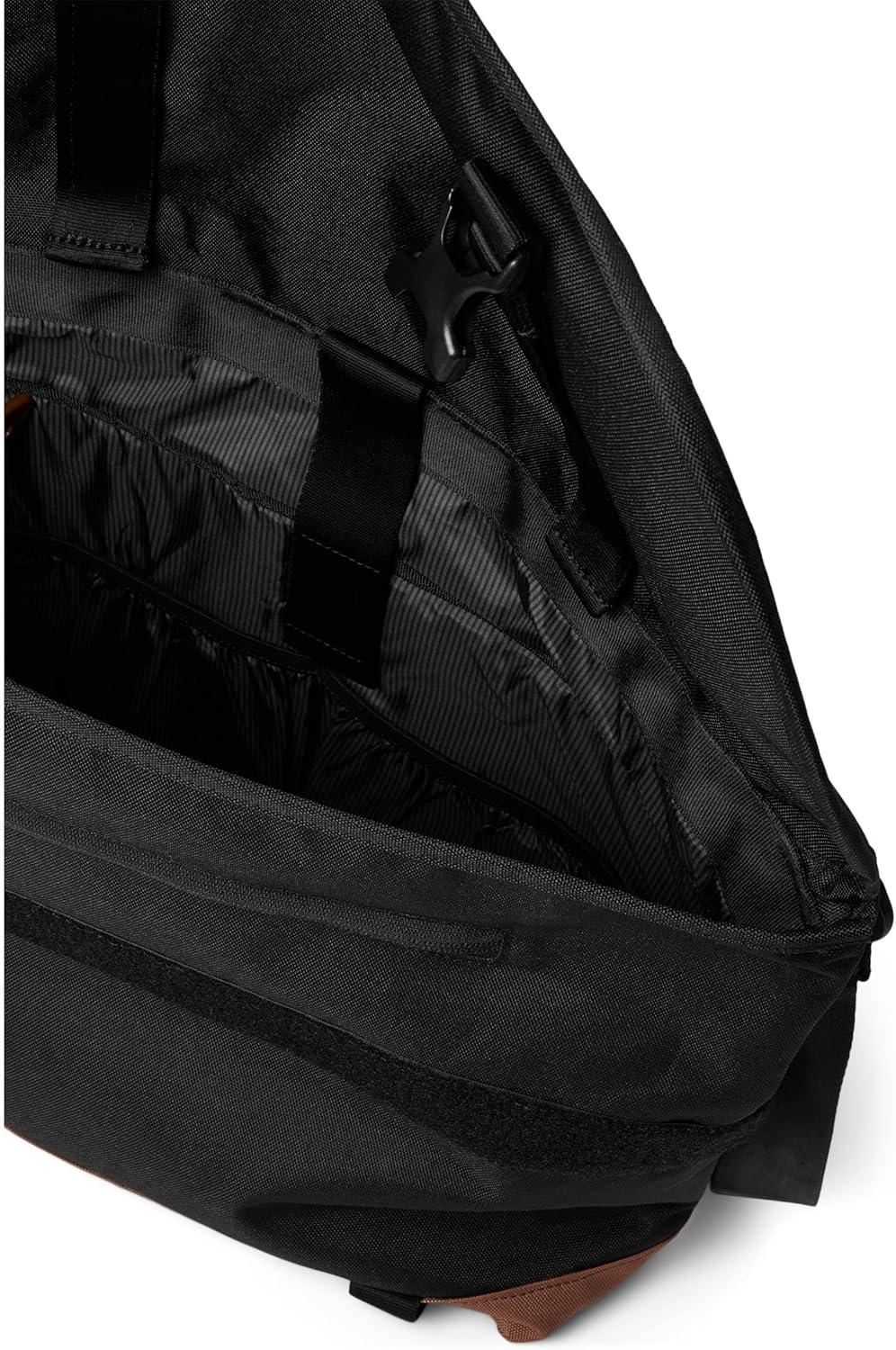 image:imageHerschel Unisex Cove MessengerBlackSaddle Brown