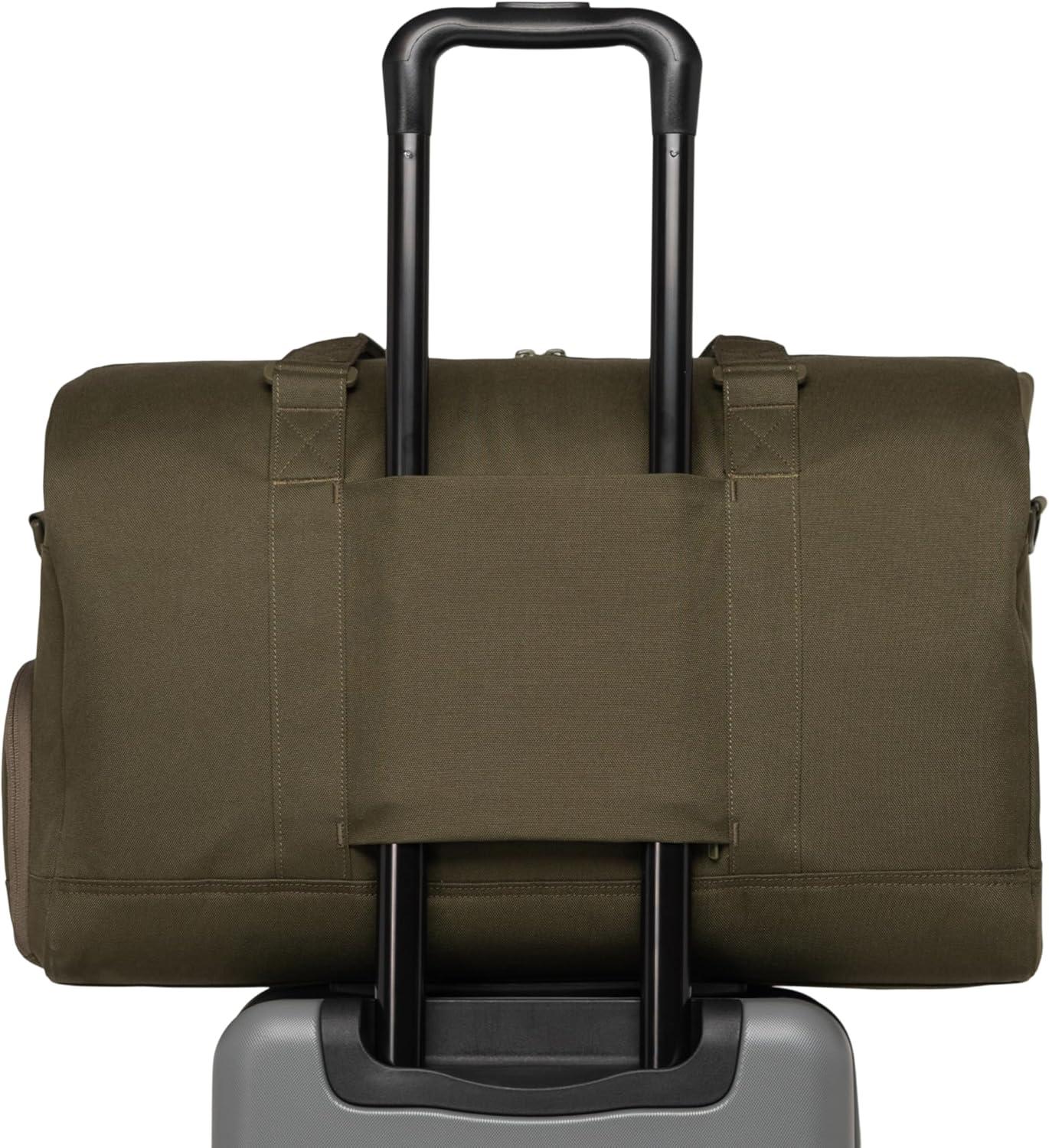 image:imageHerschel Unisex Novel DuffleIvy Green Tonal