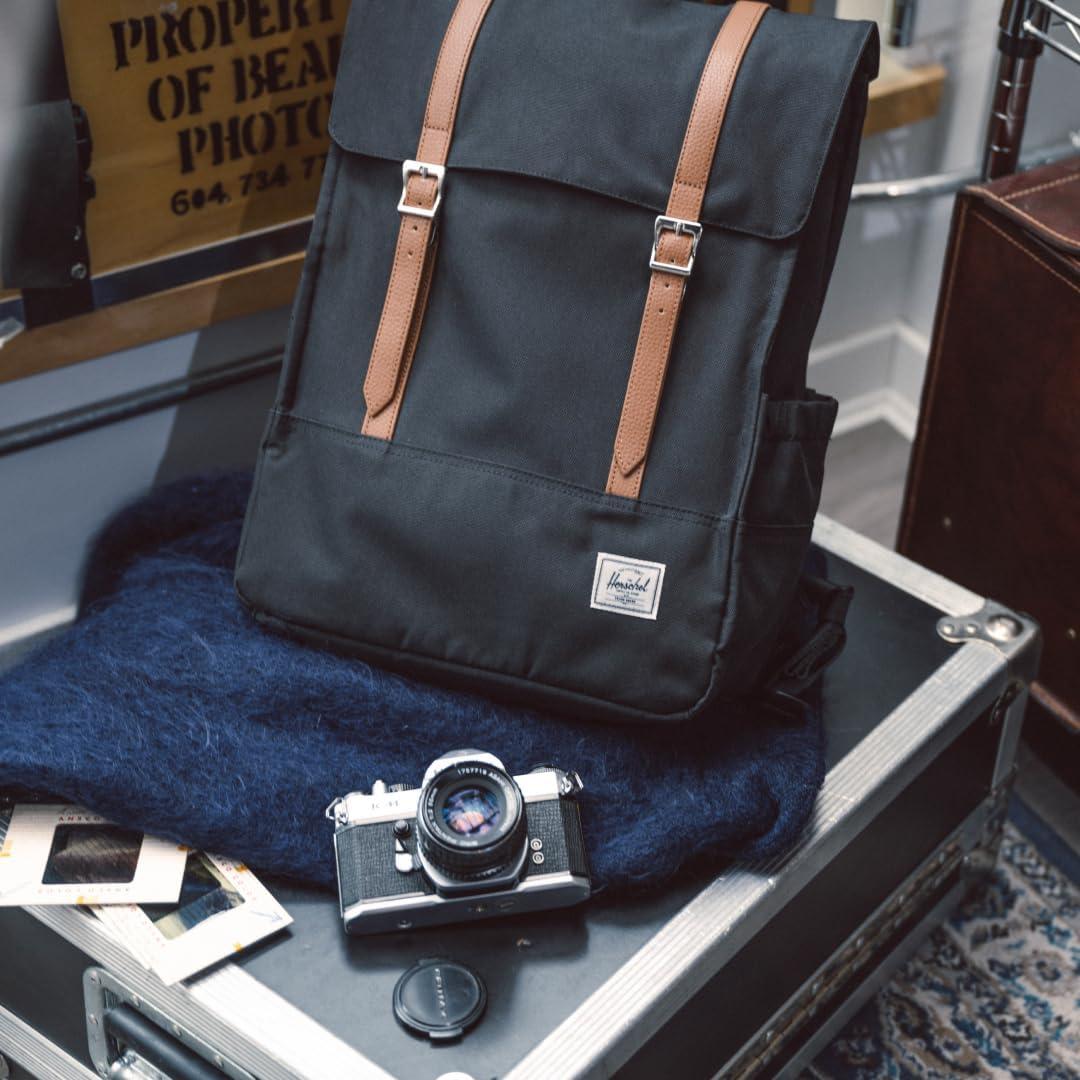 image:imageHerschel Supply Co Unisex Survey Backpack Green 20LBlack Tonal